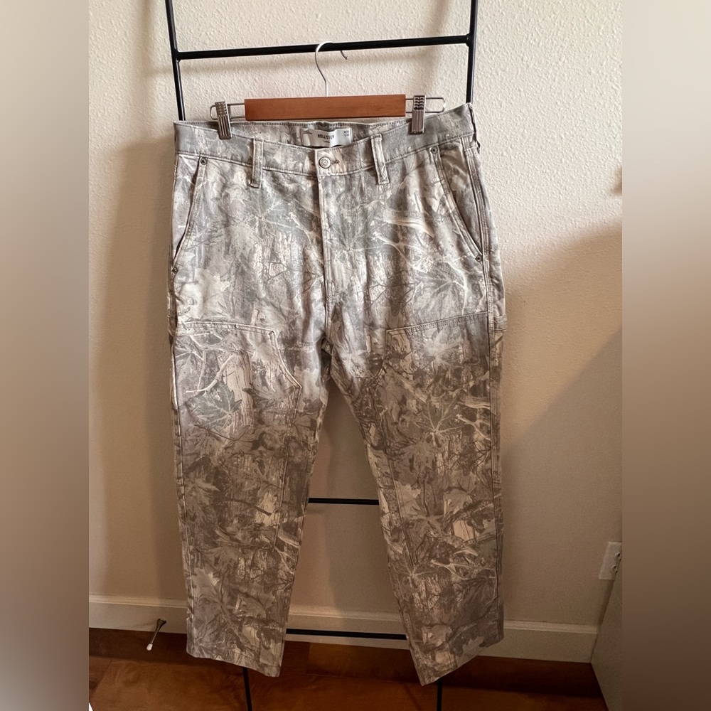 Hollister Gray Camouflage Men Pants